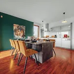 Design Architect With 2 * Praga