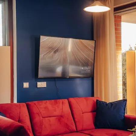 Design Architect With 2 Apartment
