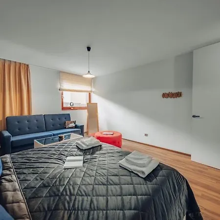 Design Architect With 2 Apartment Prague