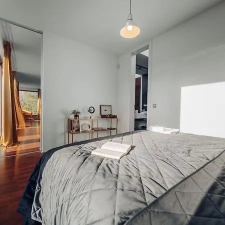 Design Architect With 2 * Prague
