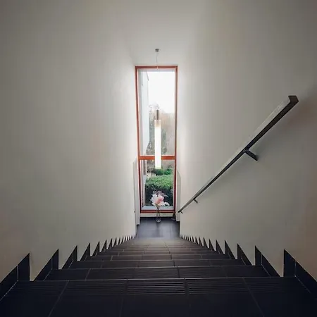Design Architect With 2 * Prague